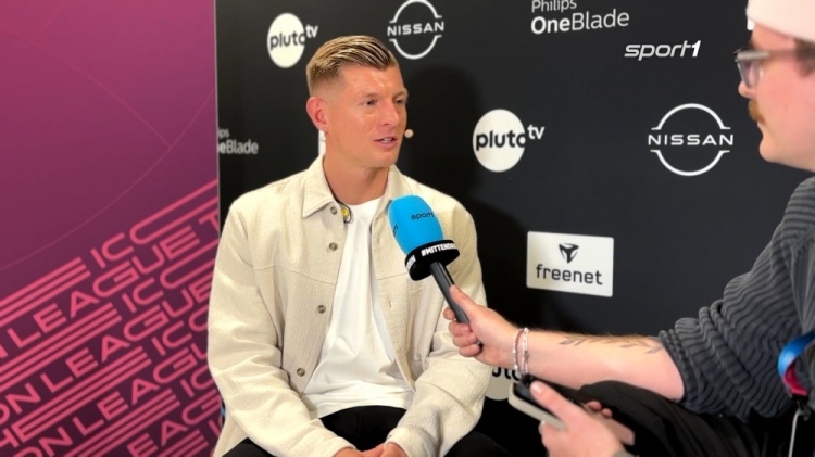 演出邀請遭Icon League主席克羅斯取消，說唱歌手Samra質(zhì)疑他雙標(biāo)