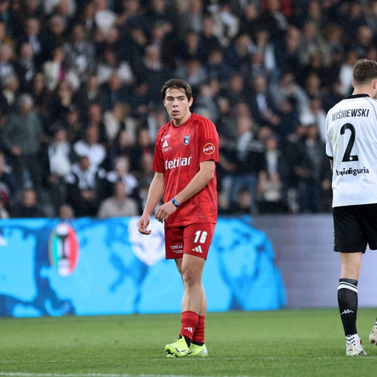 羅體：布馮的兒子路易斯在捷克U18隊打進(jìn)首球，4-1戰(zhàn)勝法國U18