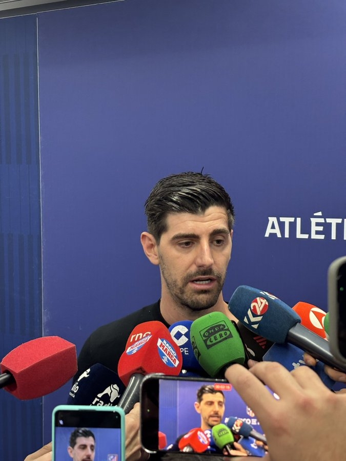 褲襪批馬競(jìng)哭訴判罰，科貝主持人：得提醒他，他的球隊(duì)才老是抱怨