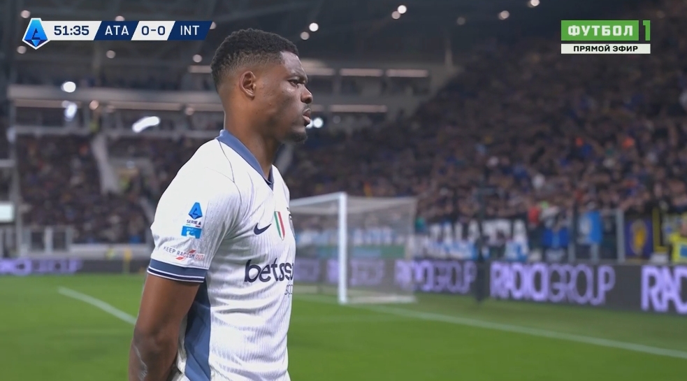 看臺出現(xiàn)醫(yī)療事故，國米vs亞特蘭大第51分鐘一度中斷