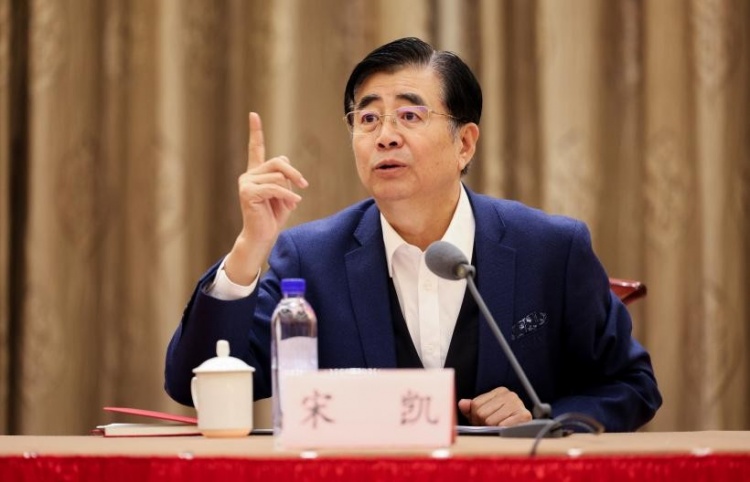 宋凱：中國(guó)女足的核心問(wèn)題是技術(shù)基礎(chǔ)薄弱，6-12歲技術(shù)訓(xùn)練不足