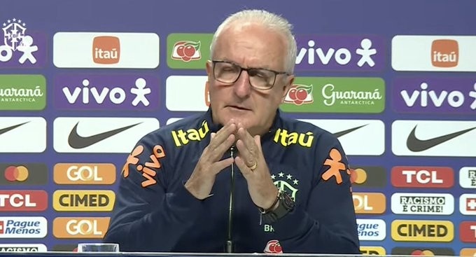 巴西主帥：我給予球員自由度 營造快樂足球氛圍 沒時間去戰(zhàn)術(shù)創(chuàng)新