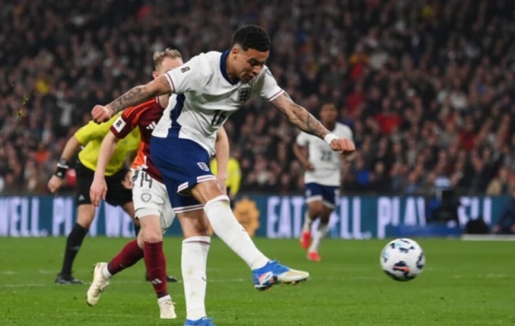 摩根-羅杰斯：對我今天沒能進球有點失望，圖赫爾人很隨和