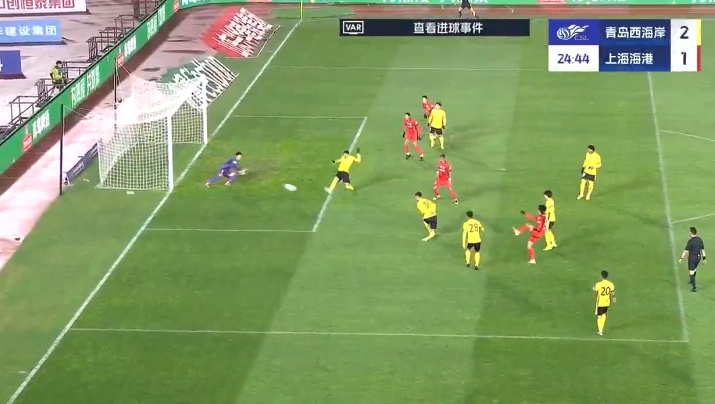 這球漂亮！19歲李新翔晃過(guò)張呈棟單挑防線破門，海港生涯處子球！