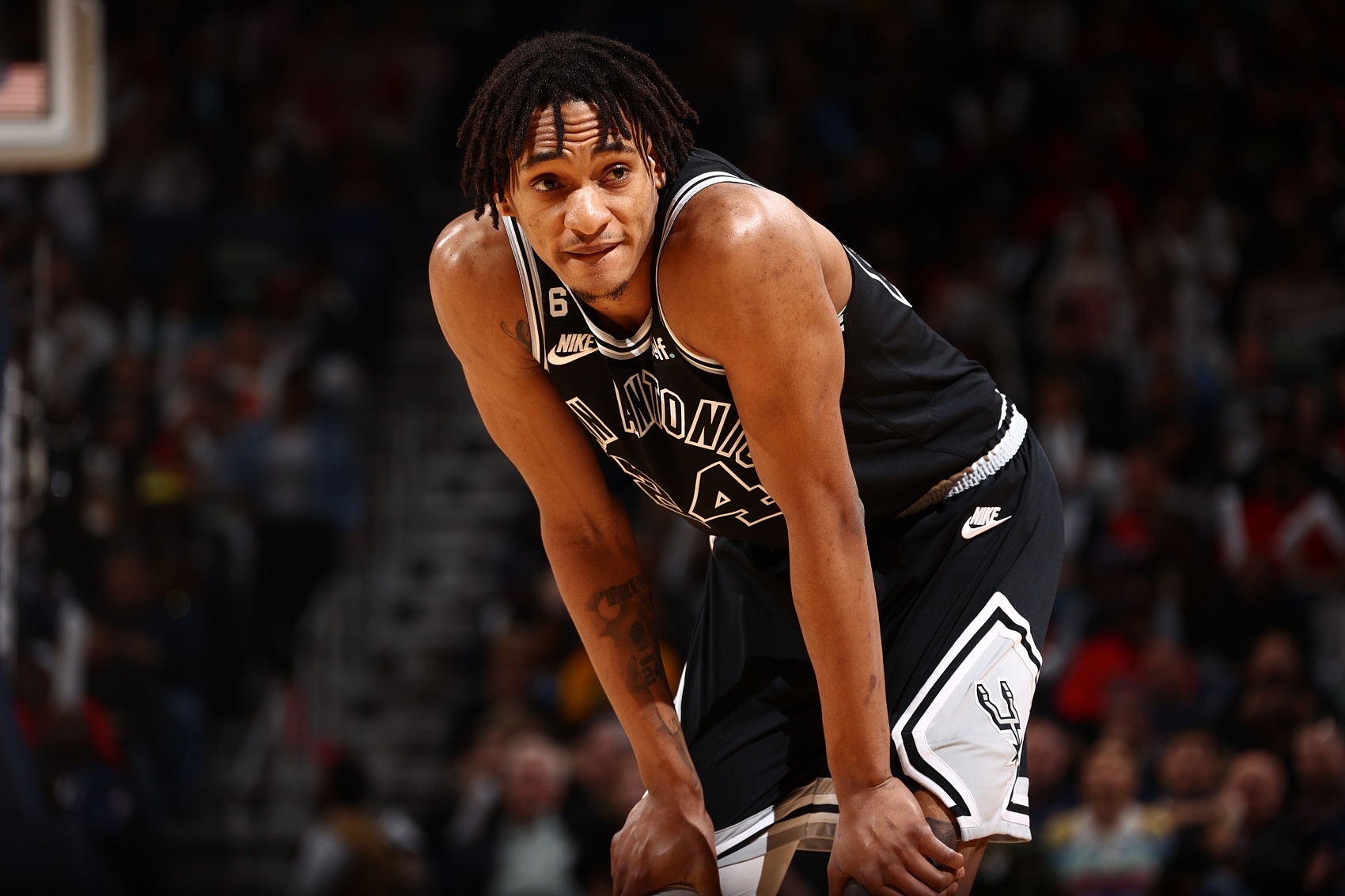 下半場不準(zhǔn)了！瓦塞爾22投10中得到24分4板3助 6犯離場