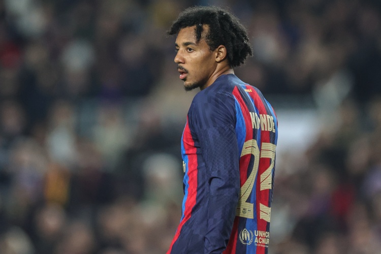 鐵人！孔德1年半沒缺席過任何比賽，已連續(xù)踢了90場比賽