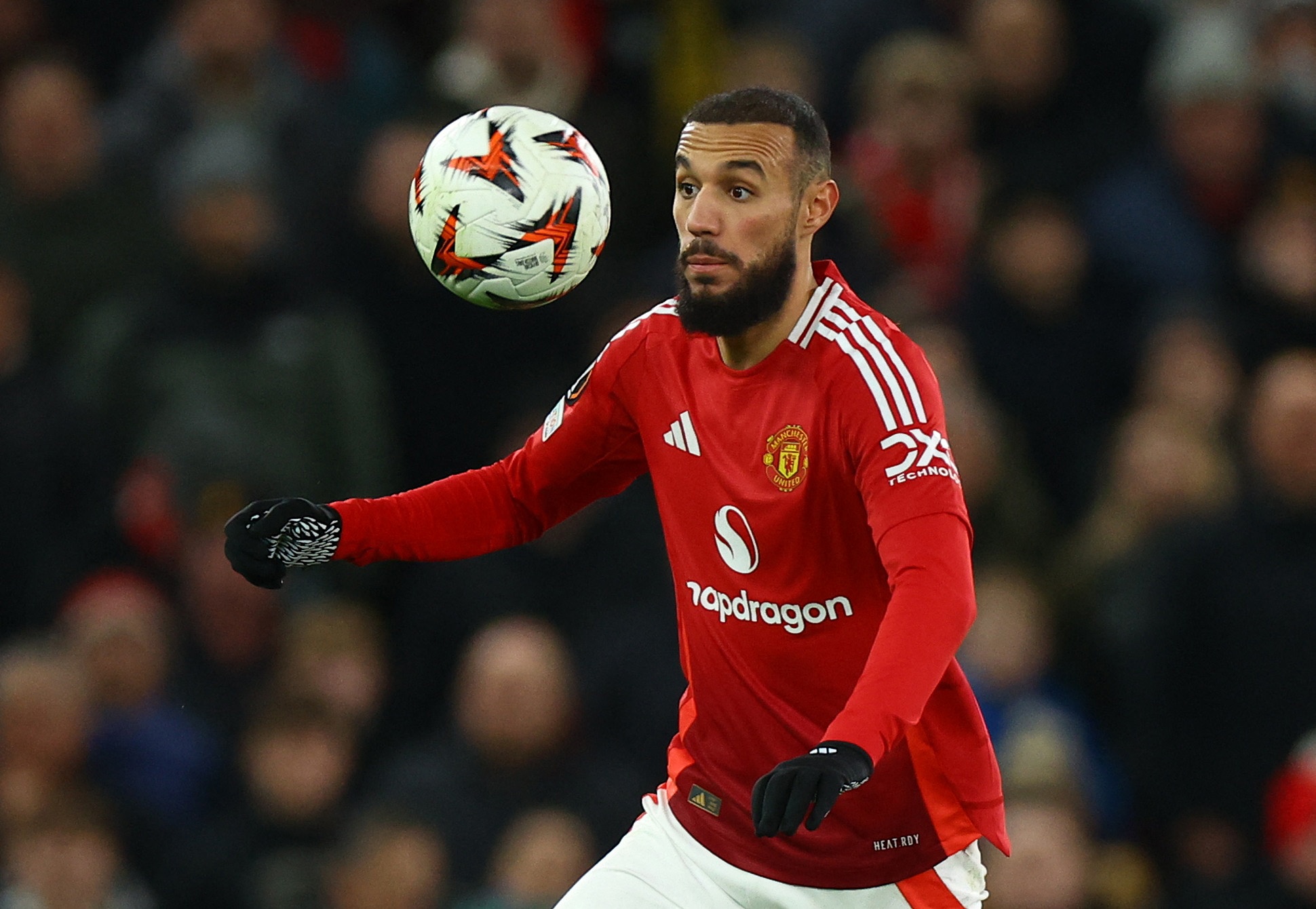 本賽季曼聯(lián)球員英超贏得地面對抗次數(shù)榜：馬茲拉維居首，B費次席