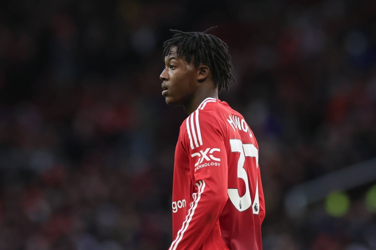 曼晚：梅努夏天可能離開曼聯(lián)，球隊(duì)可能為這名中場標(biāo)價(jià)7000萬鎊