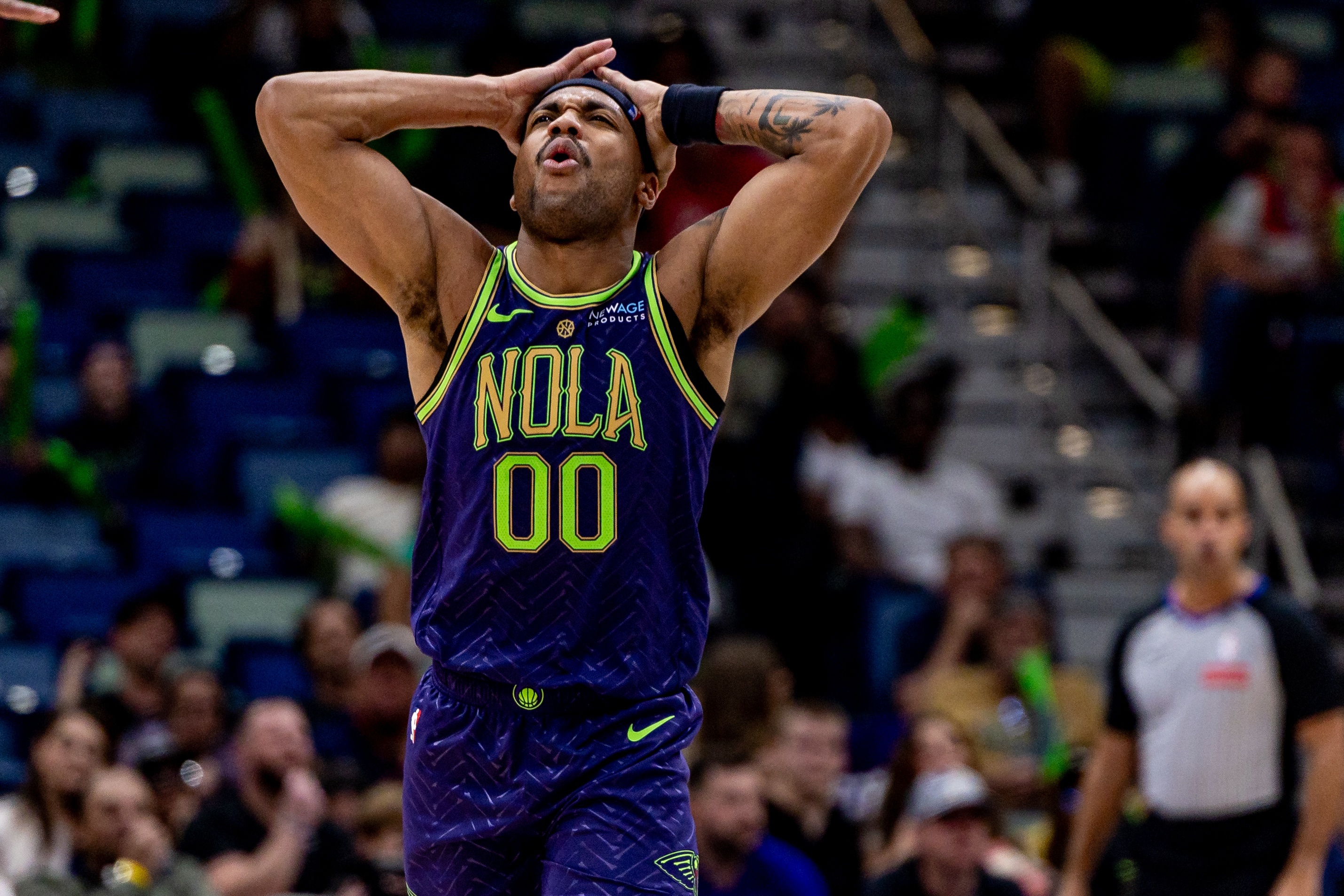 虎頭蛇尾！布魯斯-布朗11中6拿到18分7板2斷2帽 首節(jié)10分&末節(jié)0分