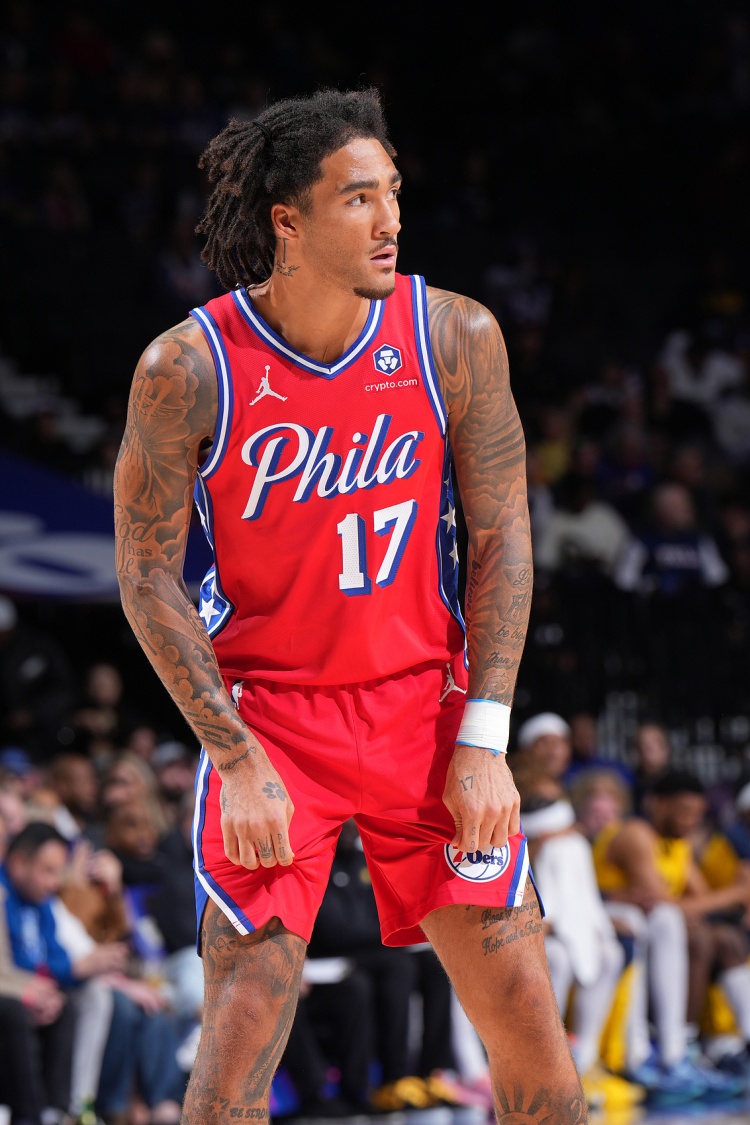 失絕殺！湖人舊將席菲諾9中5拿到12分4籃板 三分4中2