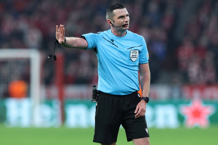 泰晤士報：英超裁判年薪最高達(dá)25萬英鎊，還可通過額外任務(wù)賺更多